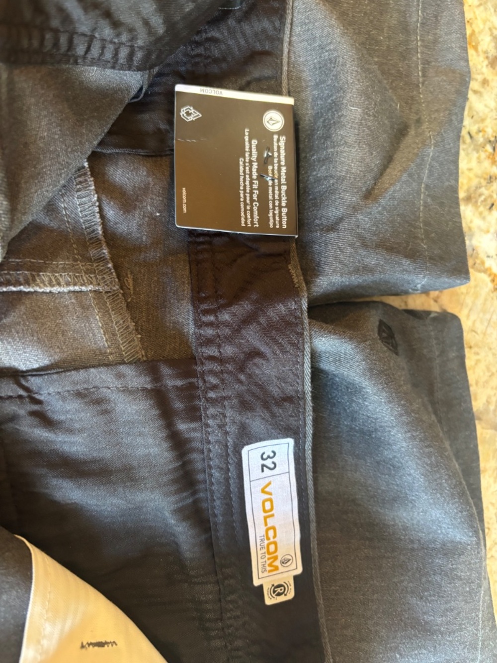 Volcom - Picture 2 of 3
